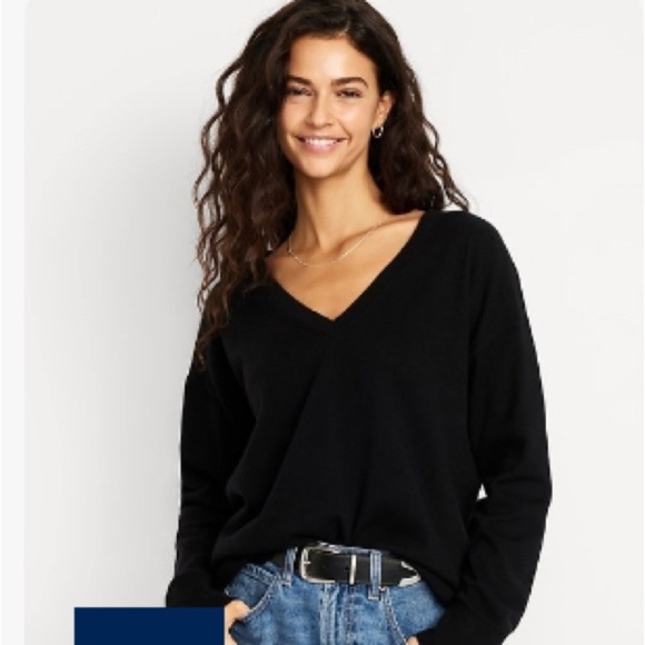 📦 3-Pack: Old Navy V-Neck Sweaters - Navy Stripe, Cream, Black - Size S - Picture 3 of 15